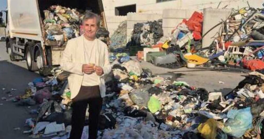 Κέρδισε στο λότο 1 εκατομμύριο και πέταξε το δελτίο στα σκουπίδια – Σάρωσε τη χωματερή και το βρήκε άθικτο