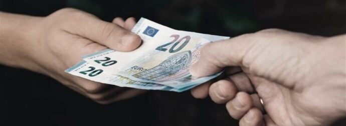 13ος και 14ος μισθός στο Δημόσιο: Μόνο με νόμο η επιστροφή τους – Απογοήτευση για τους Δημόσιους Υπαλλήλους, μετά το οριστικό «όχι» από το Συμβούλιο της Επικρατείας