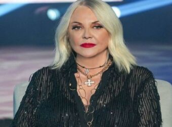 «Ο μύθος του θα μείνει ανέγγιχτος»: Η οργισμένη ανάρτηση της Ρούλας Κορομηλά για τον Πάριο