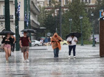 Καιρός: Νέα ψυχρή εισβολή το Σαββατοκύριακο – Πότε «χτυπά» την Αττική, πού έρχονται καταιγίδες και πόσο πέφτει η θερμοκρασία