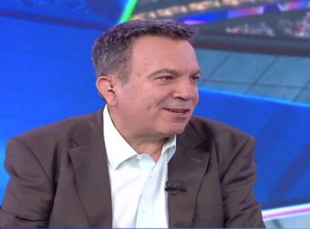 Ο Αντώνης Καρπετόπουλος αποκάλυψε πώς γνώρισε τον Γιώργο Μαζωνάκη: «Πήγα να αγοράσω ένα σπίτι του»