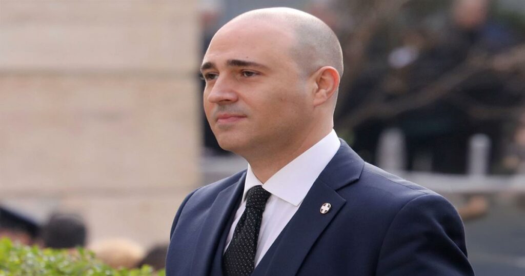 Θρήνος για τον Κωνσταντίνο Μπογδάνο: Πέθανε ο πατέρας του – Τα σπαρακτικά του λόγια