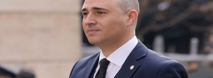 Θρήνος για τον Κωνσταντίνο Μπογδάνο: Πέθανε ο πατέρας του – Τα σπαρακτικά του λόγια