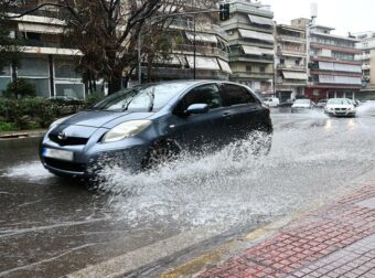 Αλλάζει ξανά ο χάρτης της κακοκαιρίας: Πού θα χτυπήσουν οι ισχυρές καταιγίδες – Νέα πορτοκαλί προειδοποίηση από την ΕΜΥ