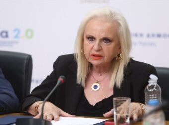 «ΒΟΜΒΑ» από τη Ματίνα Παγώνη: «Το μηχάνημα που βρέθηκε στο ιατρείο της Μαρίας Καρυστιανού απαγορεύεται, δεν ξέρω πως το χρησιμοποιεί σε παιδιά» (video)