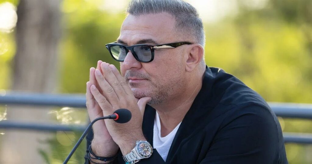 Αντώνης Ρέμος: Τον «δίκασε» για τα «σκοτάδια» του Μαζωνάκη – «Χριστούγεννα 1999, όταν έκανες εισαγωγή, ξέρεις γιατί…»