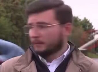 ΙΧ παίρνει παραμάζωμα 14χρονη με ηλεκτρικό πατίνι την ώρα ζωντανού ρεπορτάζ για άλλο τροχαίο – Ο οδηγός πατάει γκάζι κι εξαφανίζεται (video)