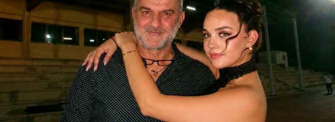 Τραϊανός Δέλλας: Η μεγάλη απόφαση μετά τον θάνατο της Γωγώς Μαστροκώστα & η νέα ζωή στην Κύπρο με την κόρη του