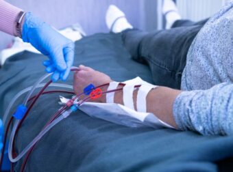 Μπαράζ καταγγελιών – Λουκέτο σε ιδιωτική κλινική: Έκανε χημειοθεραπείες χωρίς άδεια, έγραφε φάρμακα και δεν είχε ΜΕΘ (video)
