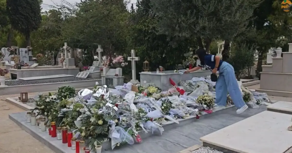 Μόλις αποκαλύφθηκε: Το μαύρο ράσο του Μαζωνάκη βρέθηκε στον τάφο του – Ο λόγος που το άφησε εκεί ο πνευματικός του