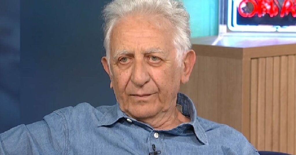 Αλέξανδρος Μυλωνάς: «Συγχωρώ τη μητέρα μου αλλά δεν την αγάπησα – Και στην κηδεία της δεν έκλαψα»