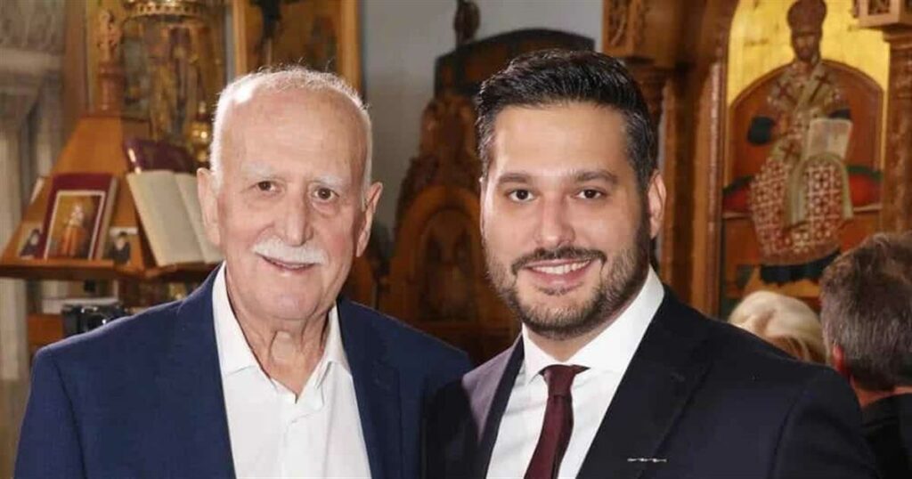 Φοίβος Παπαδάκης: «Δεν άξιζε στον πατέρα μου να φύγει πικραμένος από τον ΑΝΤ1 – Μέχρι και με έμφραγμα είχε κάνει εκπομπή»