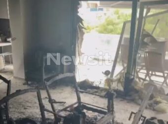 Αξιωματικός έβαλε φωτιά σε σπίτι και αυτοκίνητα 2 πρώην συντρόφων του – Καταζητείται από την ΕΛΑΣ (video)