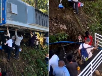 Σοκαριστικό τροχαίο: Λεωφορείο έπεσε σε χαράδρα – Ένα δέντρο σταμάτησε την πτώση – Επιβάτες και οδηγός σπάνε τζάμια για να σωθούν (video)