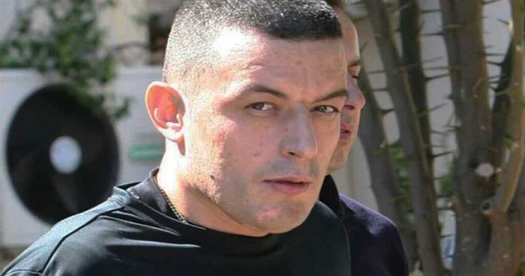 Εκτός Ελλάδας ο Αλκέτ Ριζάι – Διέφυγε με «περιπολικό» σαν αστυνομικός