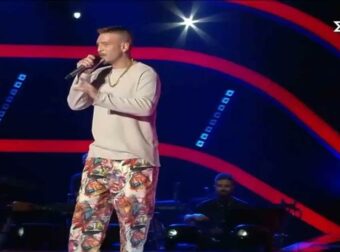 The Voice: Ο εγγονός του Γιώργου Ζαμπέτα ανέβηκε στη σκηνή και εντυπωσίασε με το «Μάλιστα κύριε» (video)