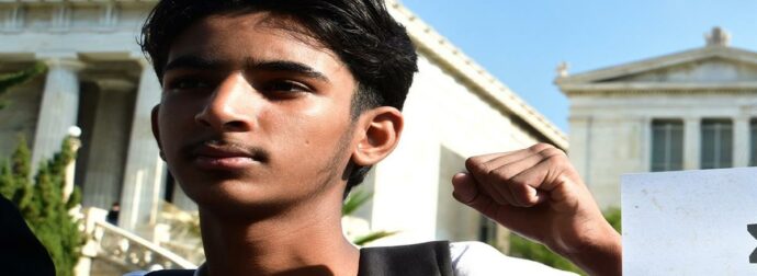 «Είμαι ο Ζάμπι από το Πακιστάν, τα παιδιά με κοροϊδεύουν επειδή είμαι από άλλη χώρα, επειδή έχω άλλο χρώμα»
